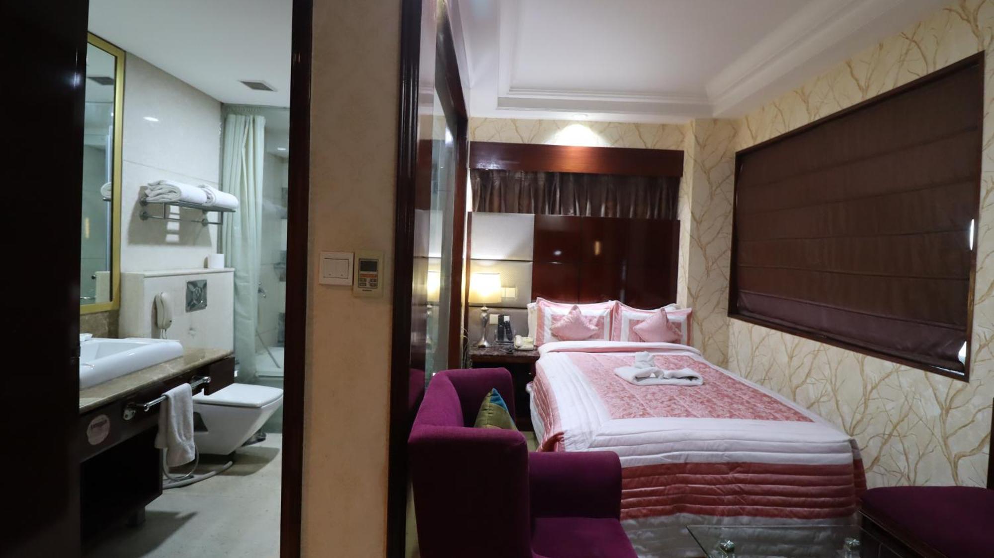 Skycity Hotel Gurgaon Exterior foto