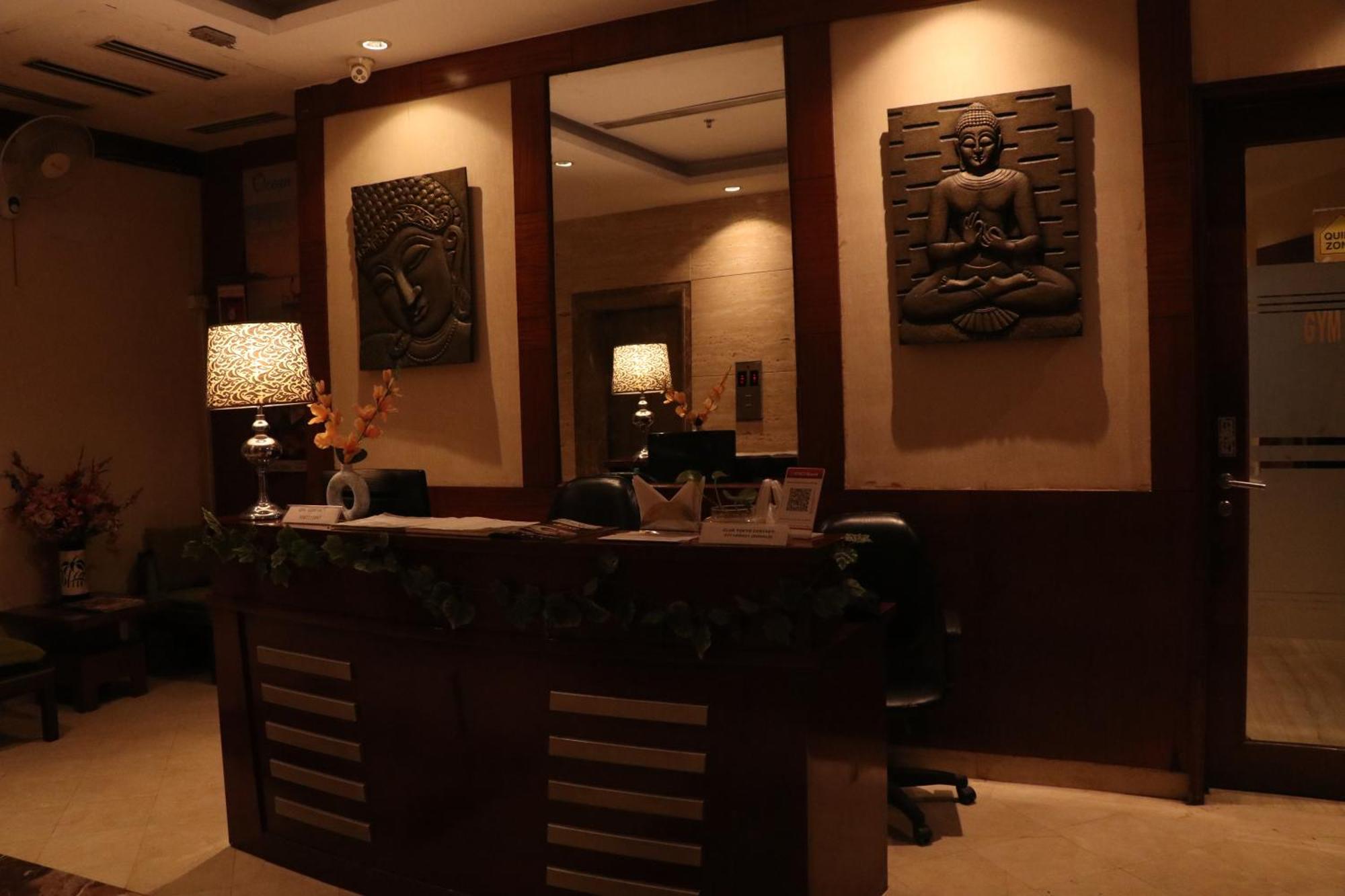 Skycity Hotel Gurgaon Exterior foto